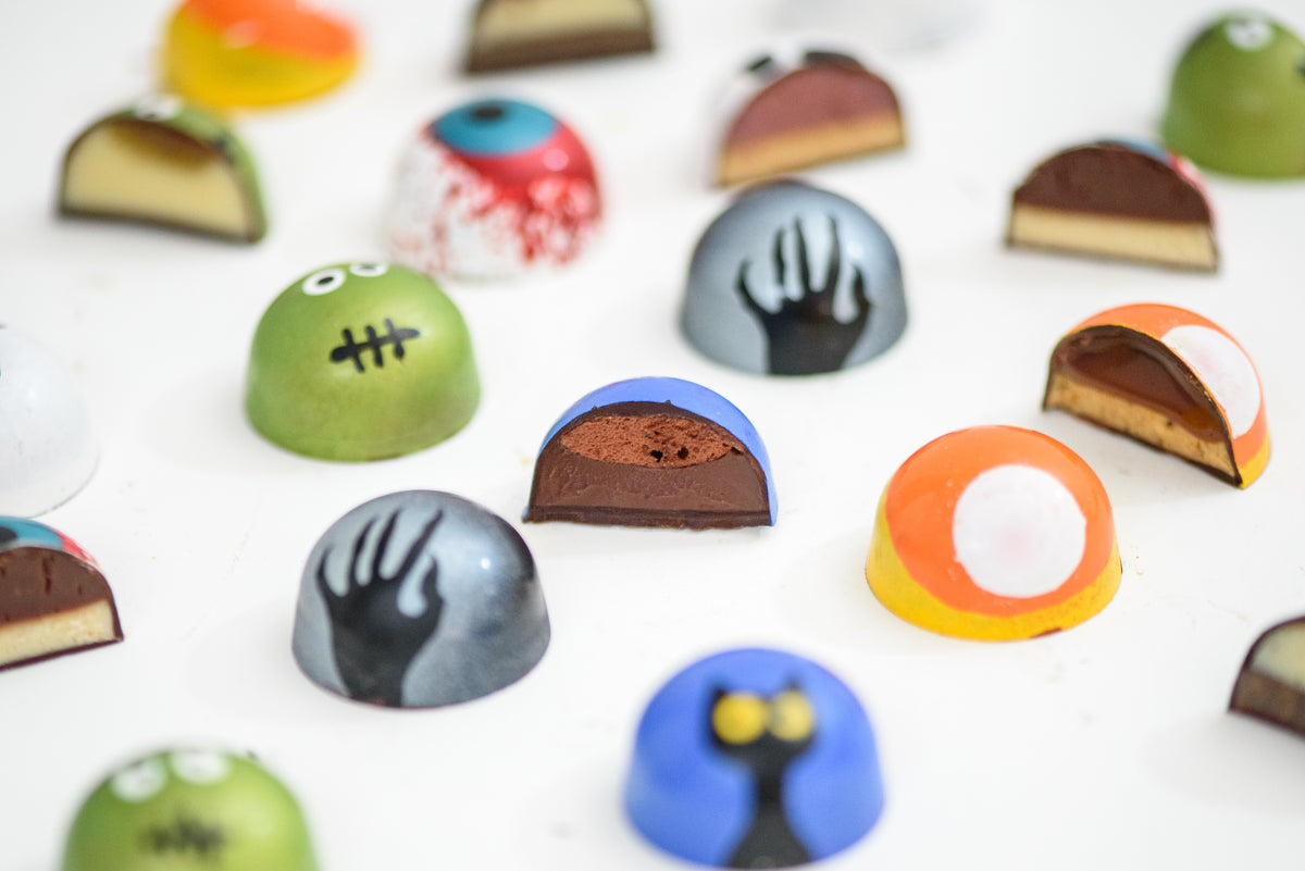 Halloween Spooky Chocolate Collection (12 piece)